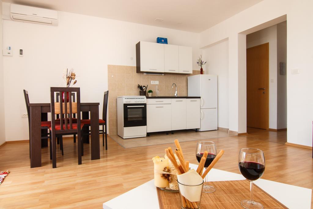 Apartments Villa Stari Koko Omiš Eksteriør billede